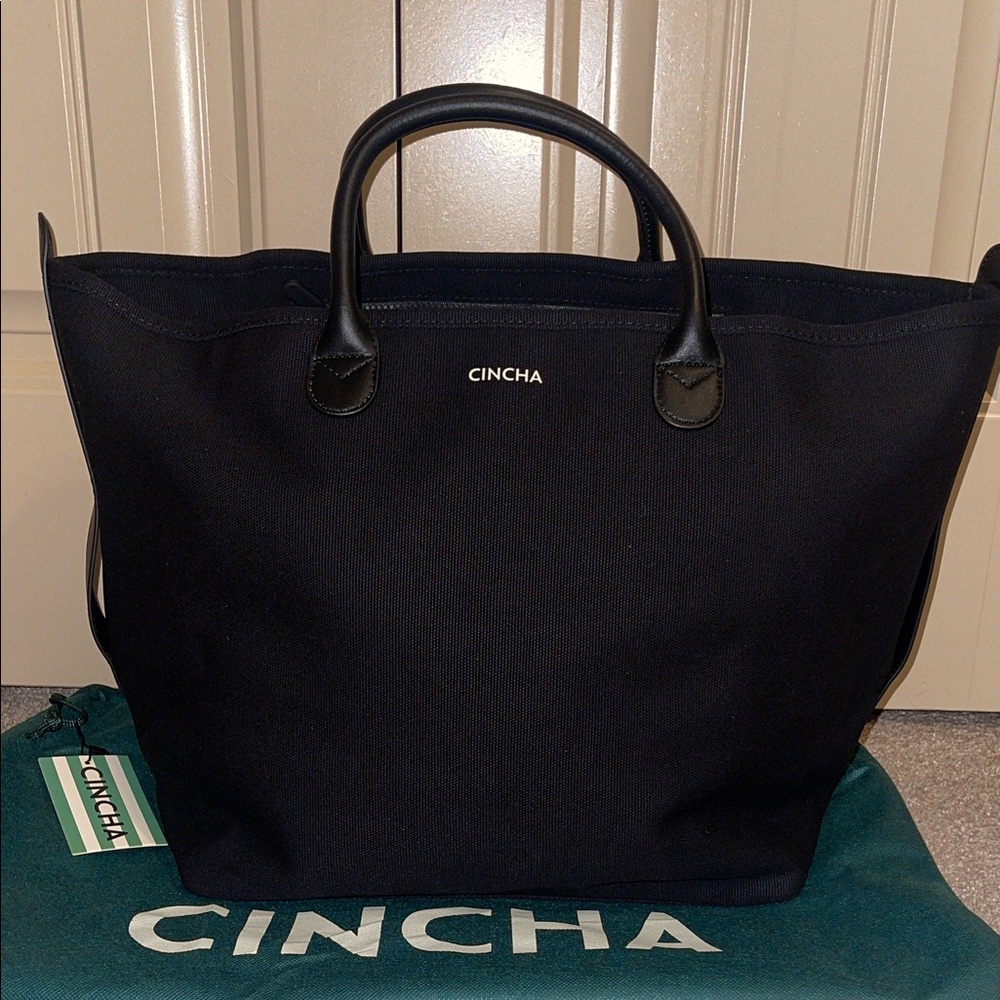 Cincha The Canvas Go Tote in Jet